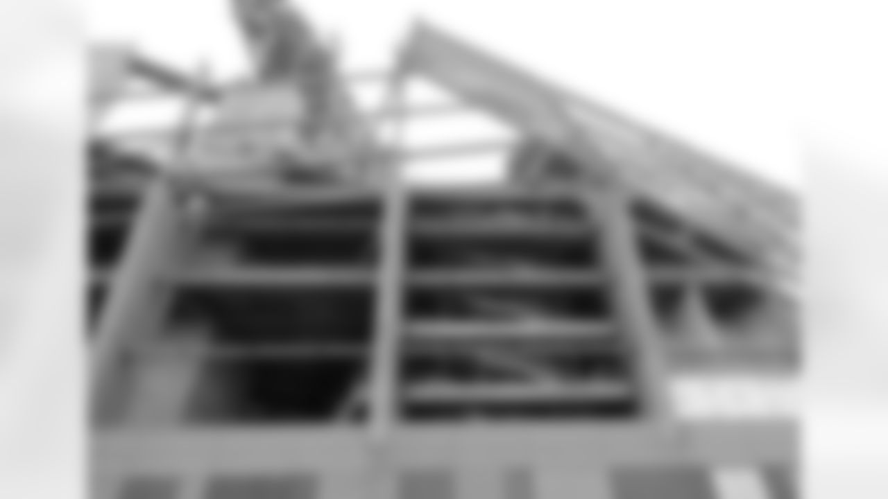 February 2016 – Steel continues to be prepared for installation and set at the stadium site. This includes the assembly of the roof steel trusses, exterior façade steel and interior metal wall framing of the building.