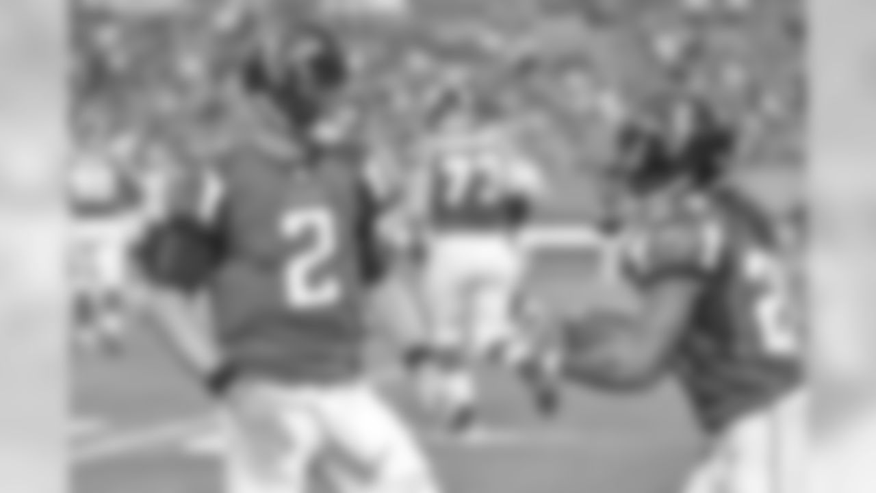 RB Devonta Freeman runs with the ball after scoring a touchdown against the Browns