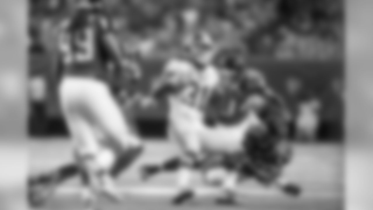 CB Brian Poole eyes up a big hit on Redskins RB Matt Jones