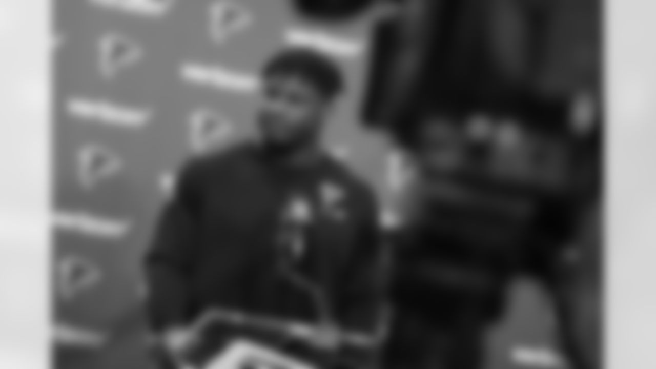 LB Sean Weatherspoon