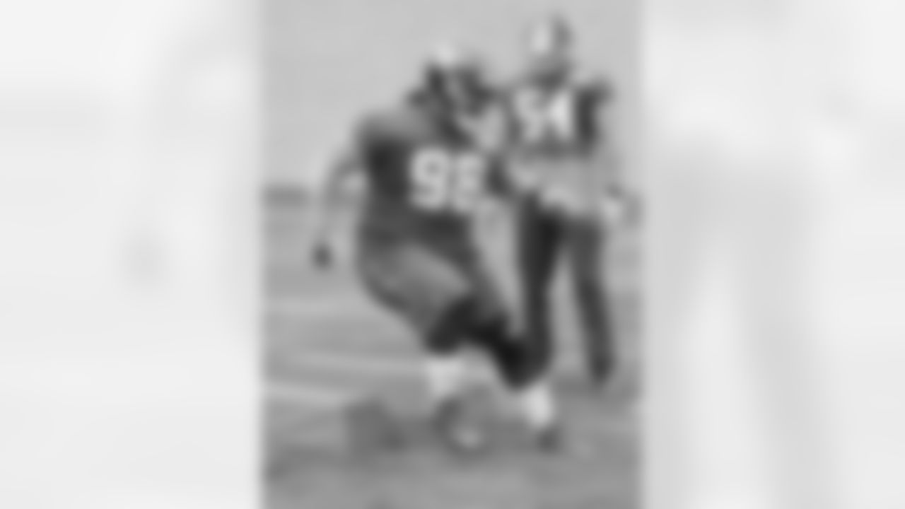 NT Damon Harrison, HT: 6-4, WT: 350
