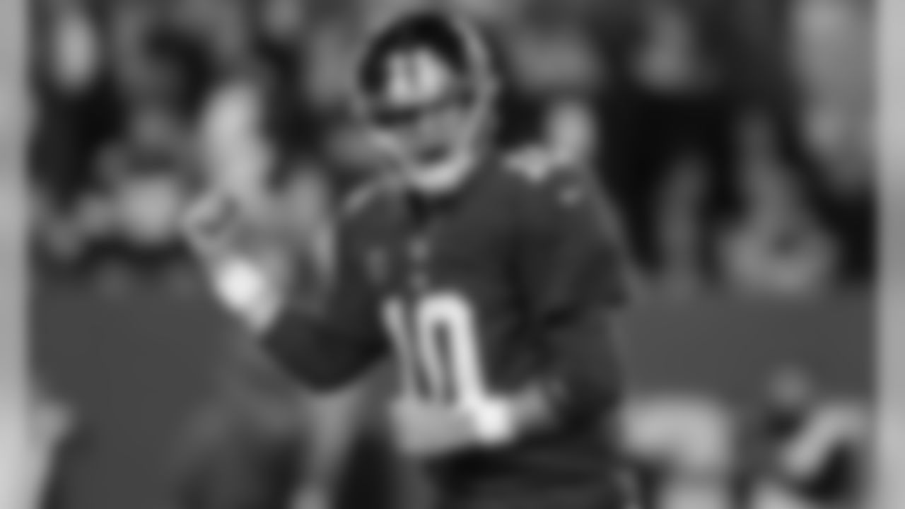 QB ELI MANNING