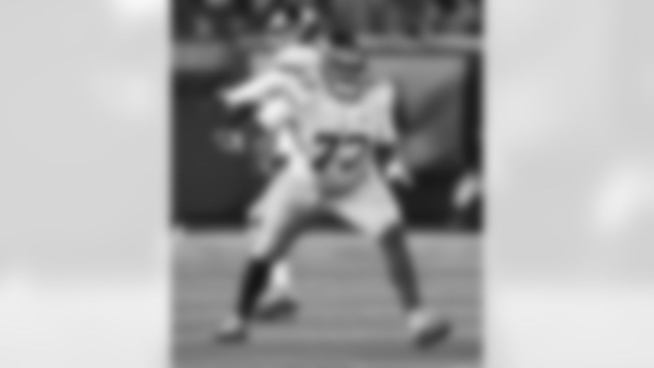 Marshall Newhouse
