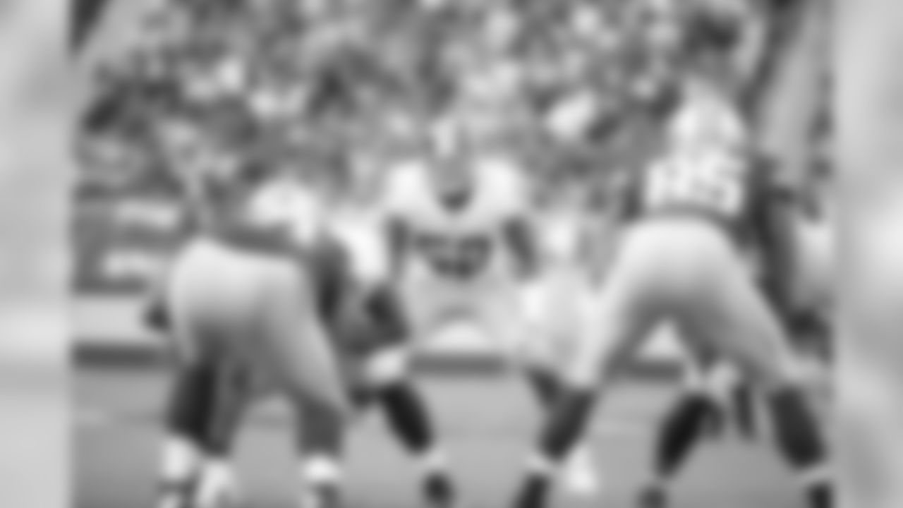 LINEBACKER KEENAN ROBINSON
