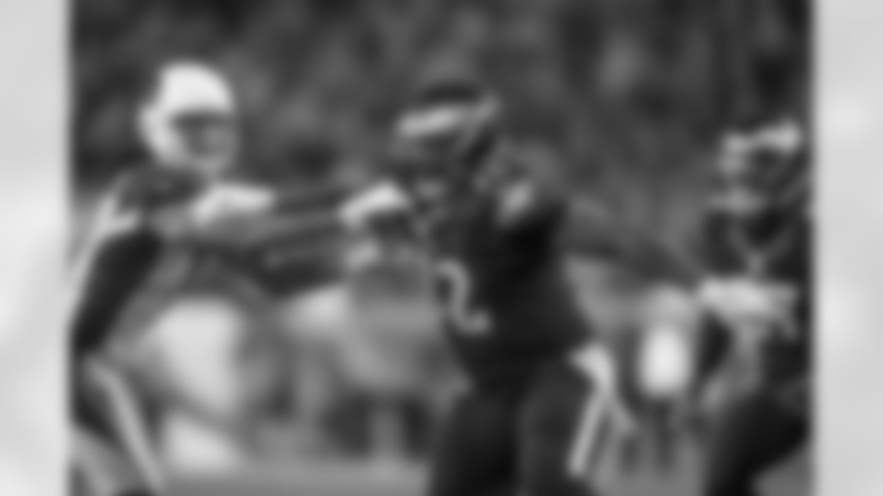 DALLAS COWBOYS: DE Cedric Thornton (from Philadelphia)