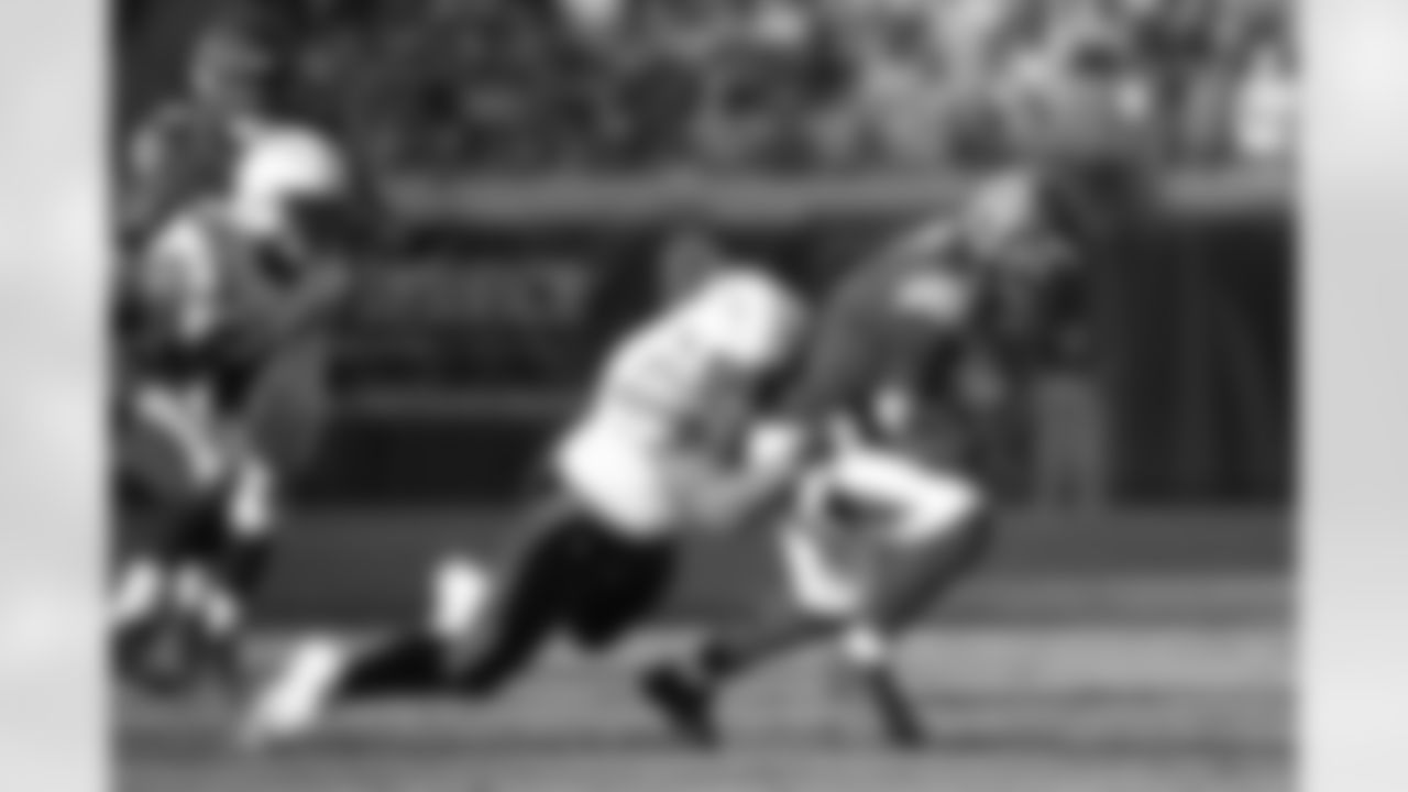 WASHINGTON REDSKINS: DT Kendall Reyes (from San Diego)