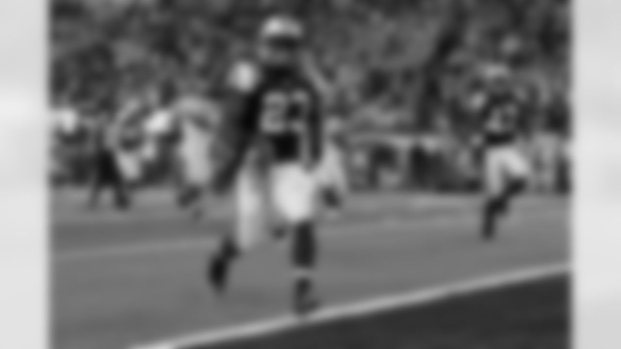 2010 Week 5 Jets vs Vikings Game Photos
