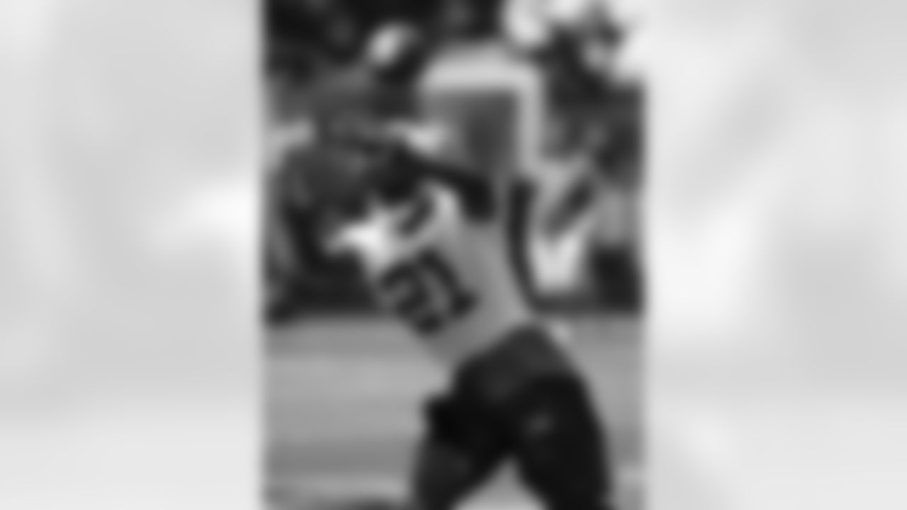 RB #21 LaDainian Tomlinson