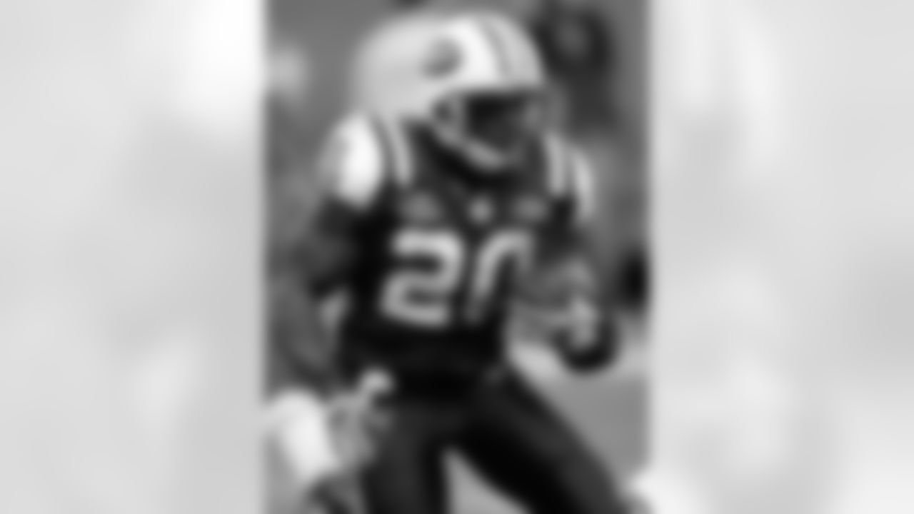 2009 Week 12 Jets vs Panthers Photos