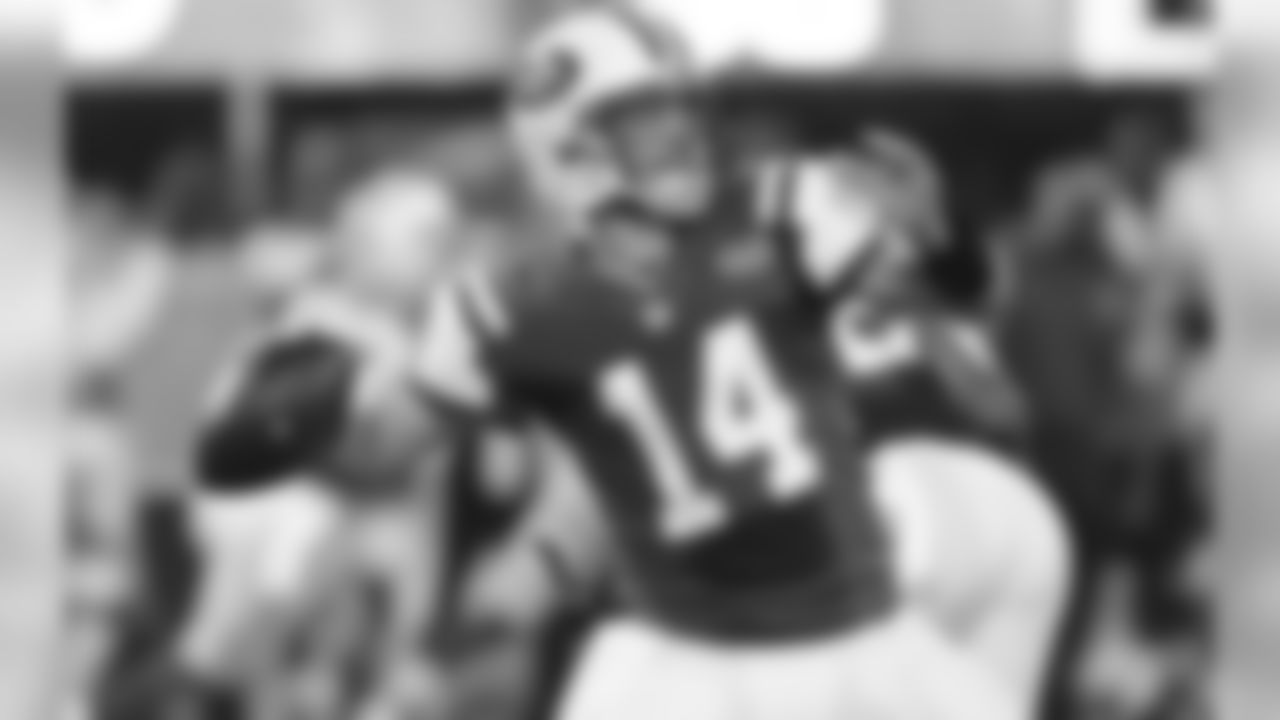 QB Ryan Fitzpatrick