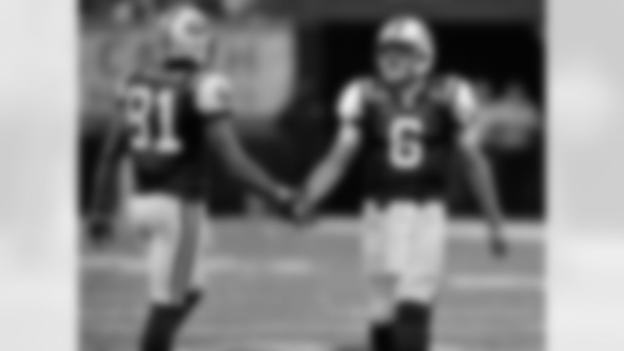 2009 Week 4 - Jets at Saints Photos