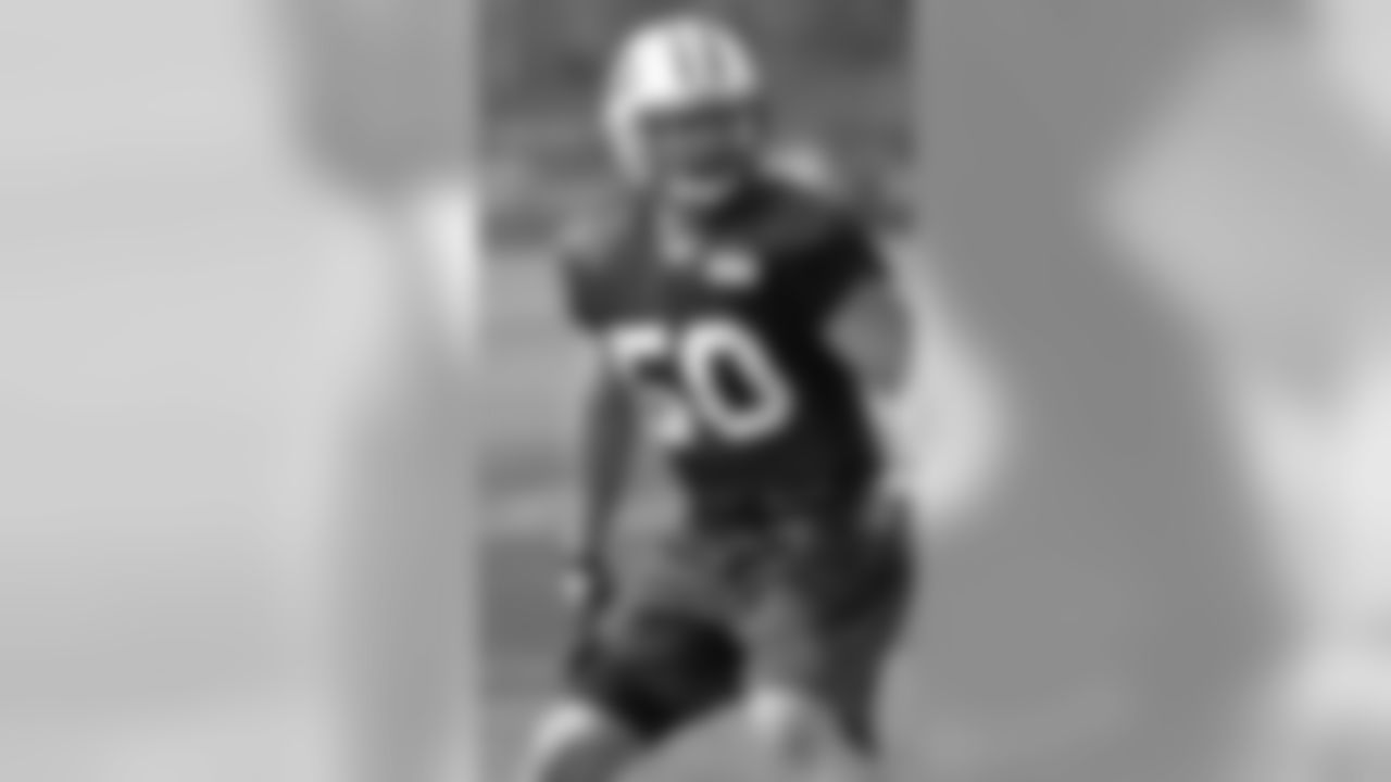 LB - Garrett McIntyre