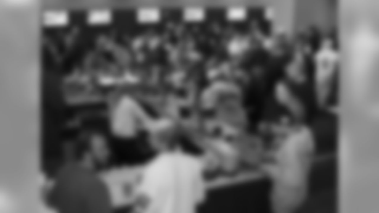 The bar area in the MetLife 50 Club