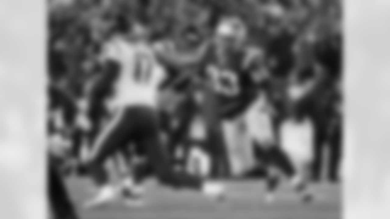 No. 29 Jabaal Sheard, DE