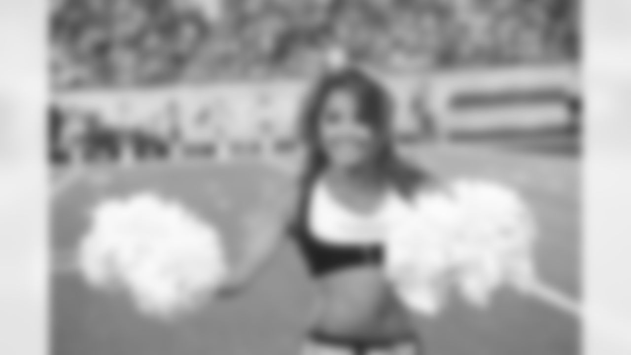 New York Jets Flight Crew: Jets vs Cowboys