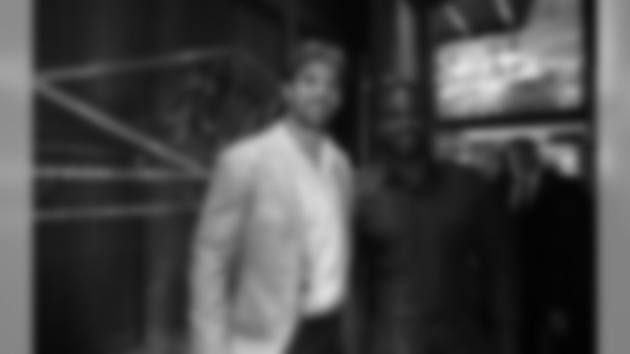 Erik Decker and Michael Vick at the Jets 2014 VIP Draft Party