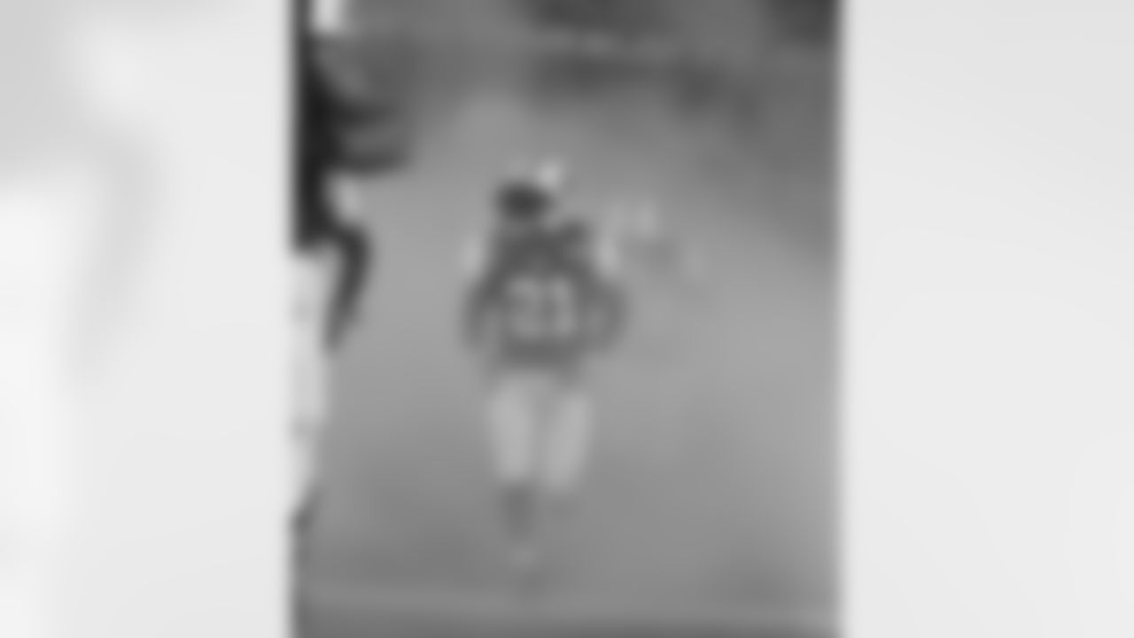 LaDainian Tomlinson Photos