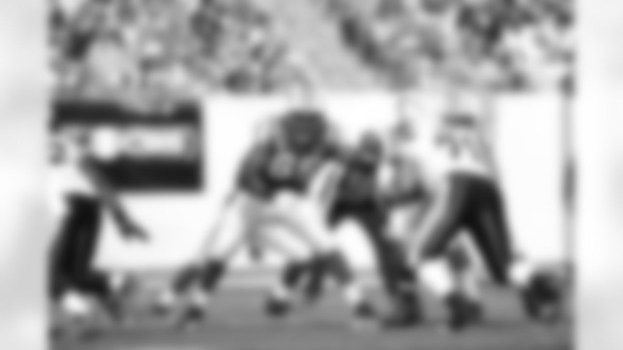 2011 Regular Season Week 7 Jets vs. Chargers Game Photos
