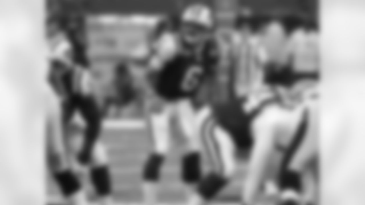 2009 Week 4 - Jets at Saints Photos
