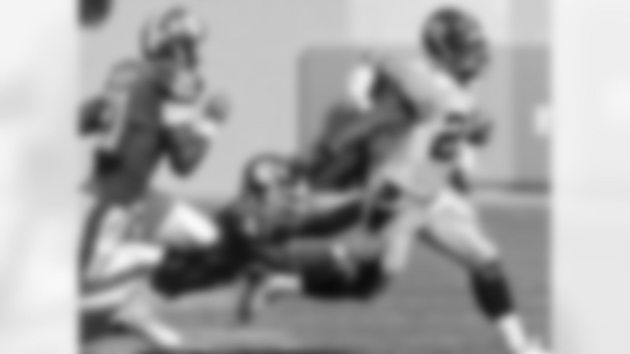 2009 Draft: Jets Third Round Pick - Shonn Greene Photos
