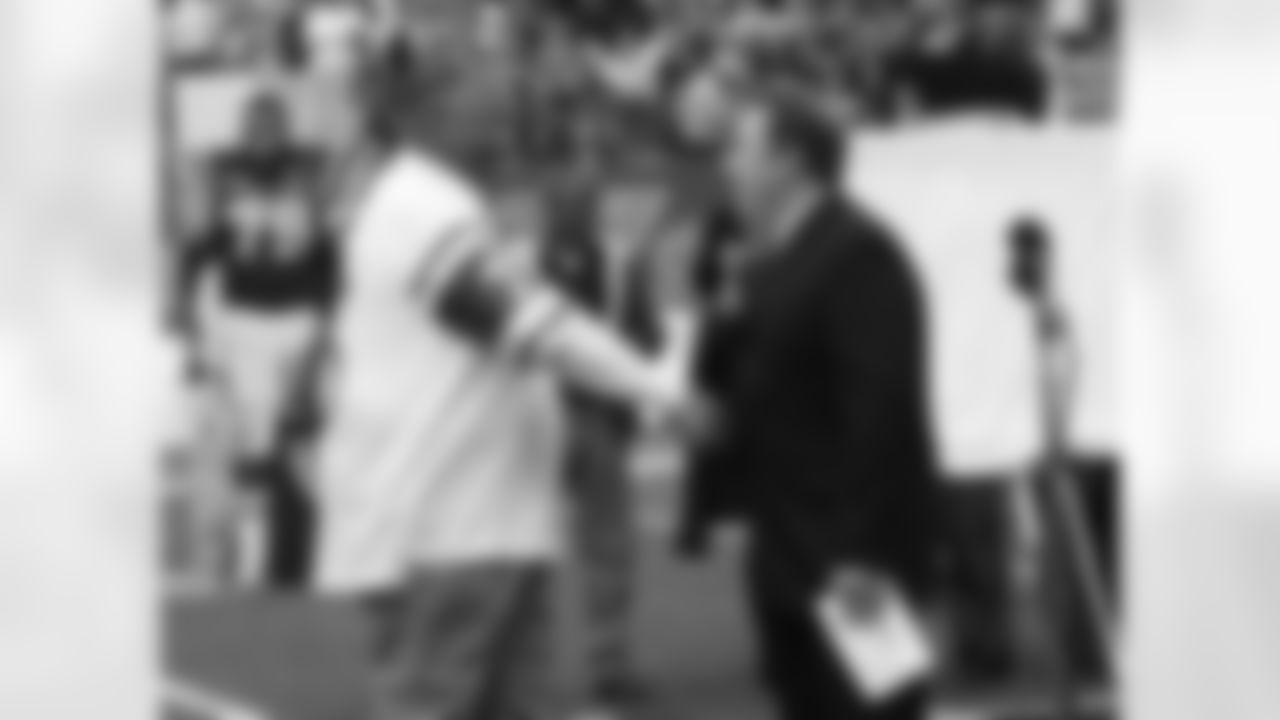 Winston Hill Photos