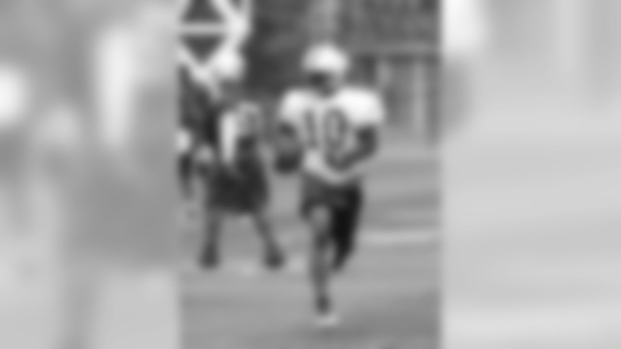 WR #10 Santonio Holmes - Running after the catch