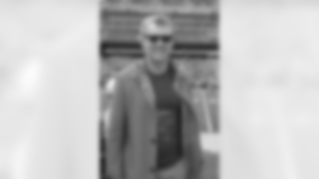 Actor Tate Donovan poses for a photo at the Jets vs Colts game.