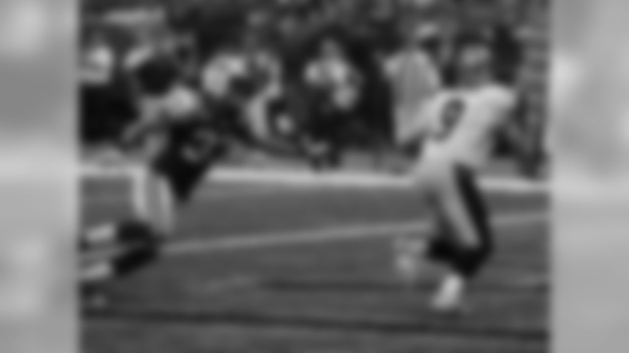 2009 Week 4 - Jets at Saints Photos