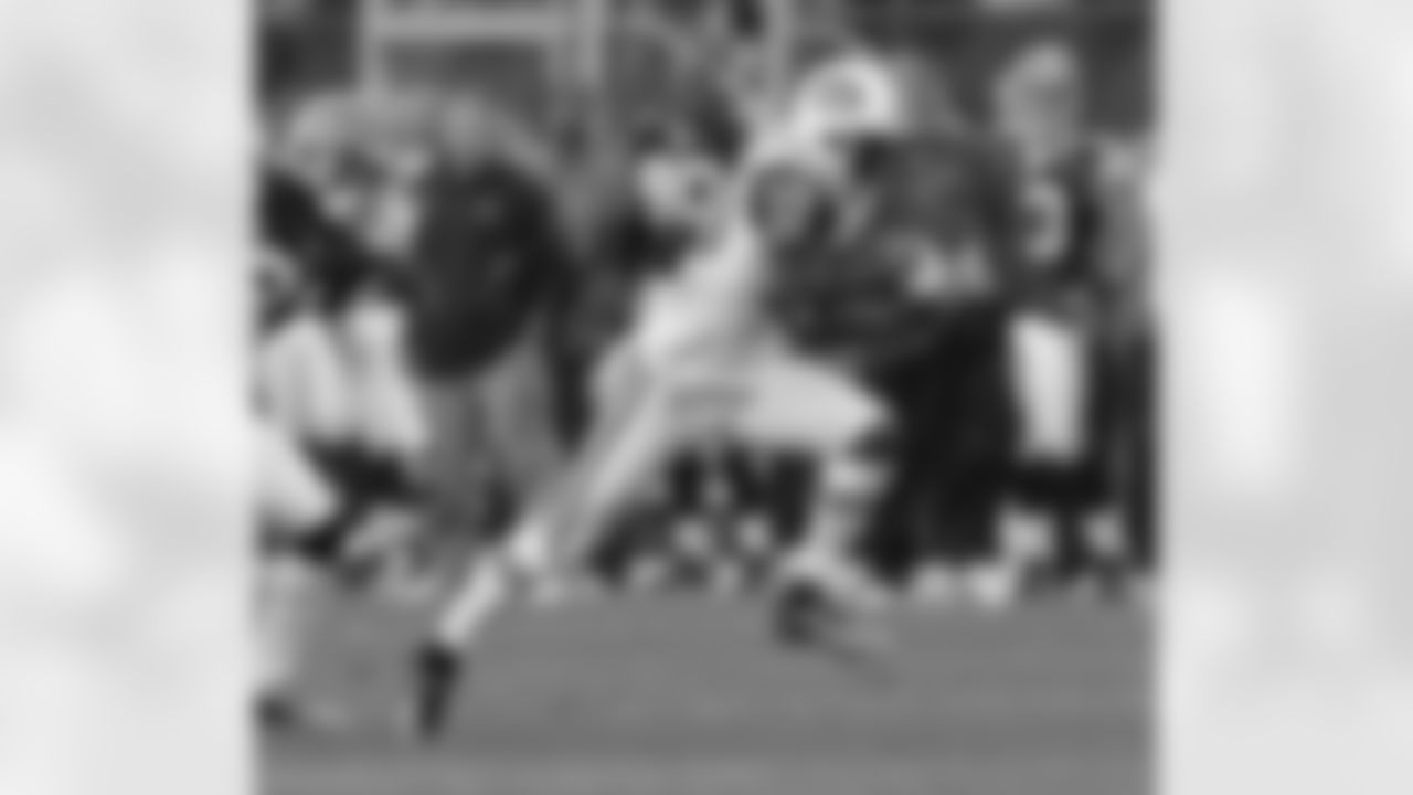 Santonio Holmes Photos