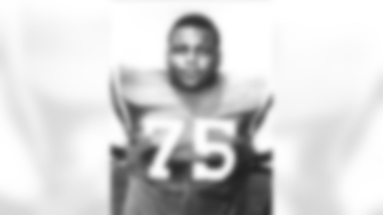 Winston Hill Photos