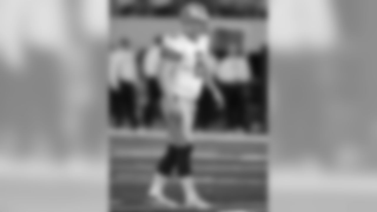 K Nick Folk Photos