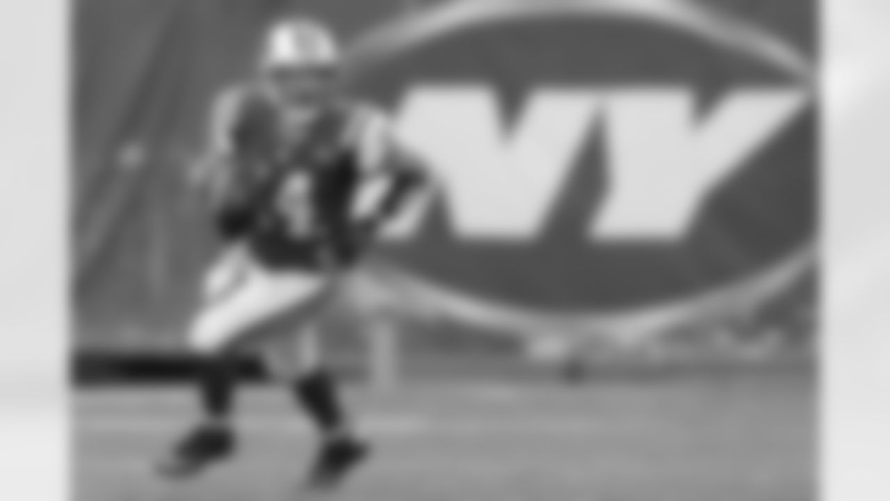 QB Ryan Fitzpatrick