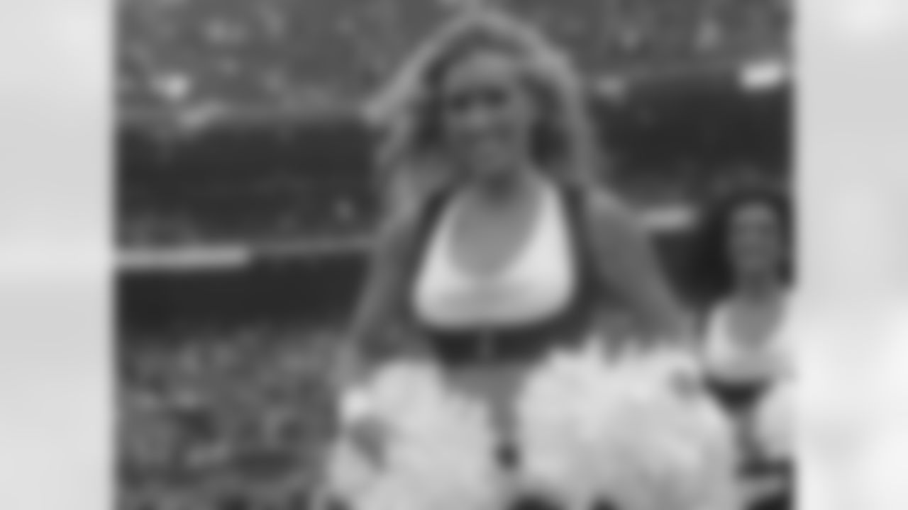 2009 Week 3 Jets vs Titans Flight Crew Photos