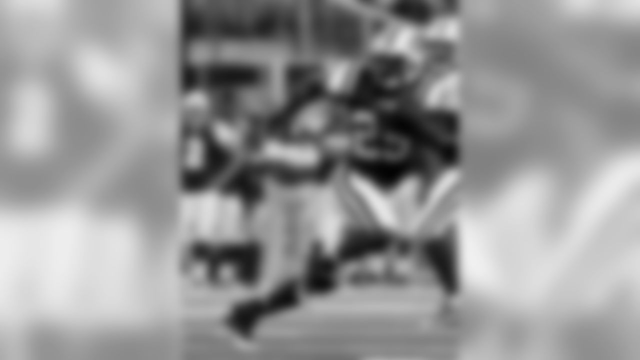Joe Mcknight Photos