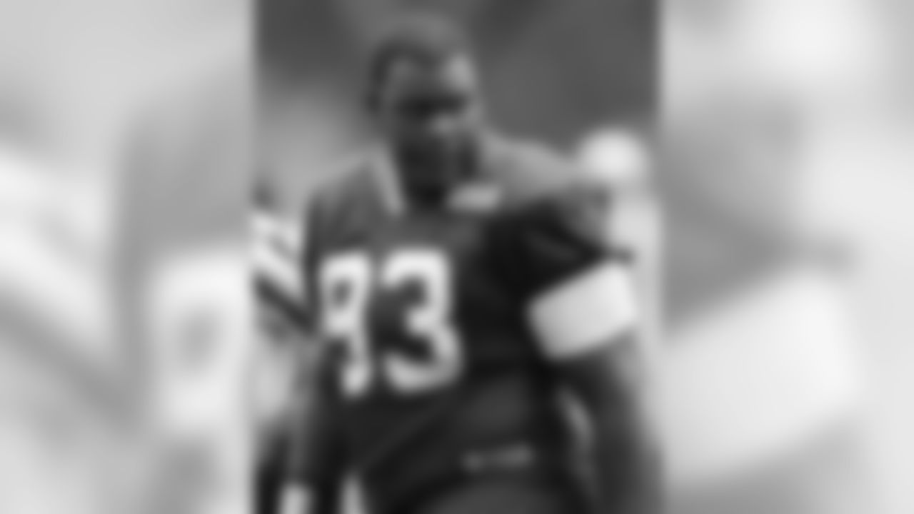 Kenrick Ellis Photos