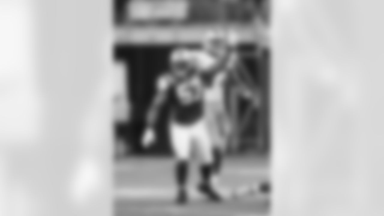 Bart Scott Photos