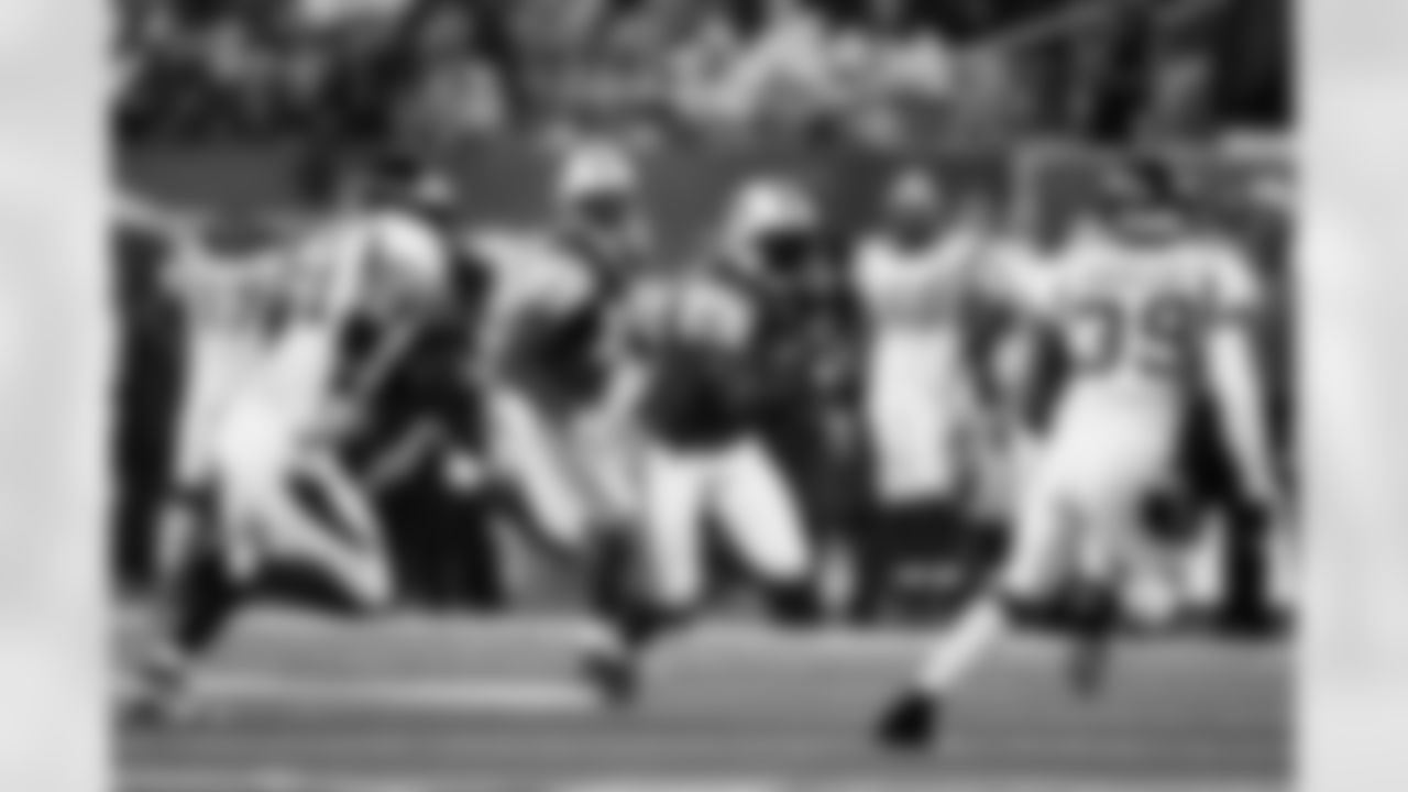 2010 Week 5 Jets vs Vikings Game Photos
