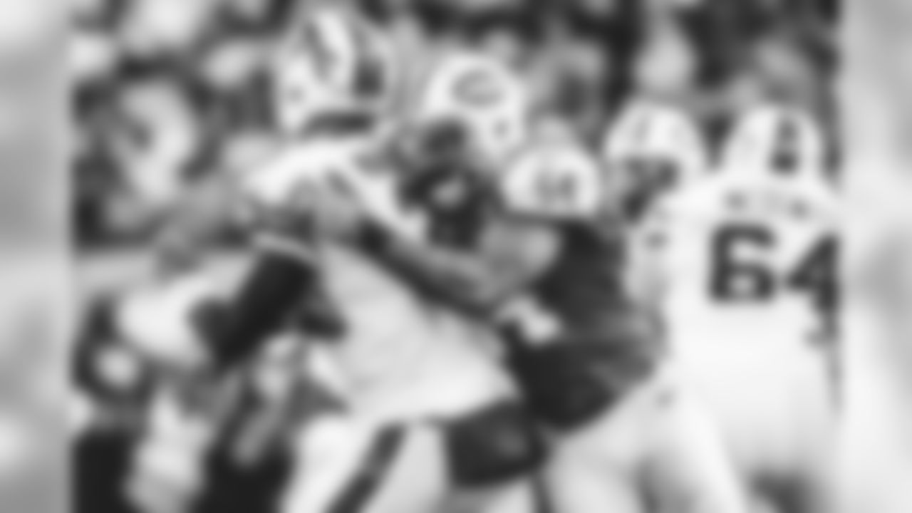 LB Bruce Carter (UFA)