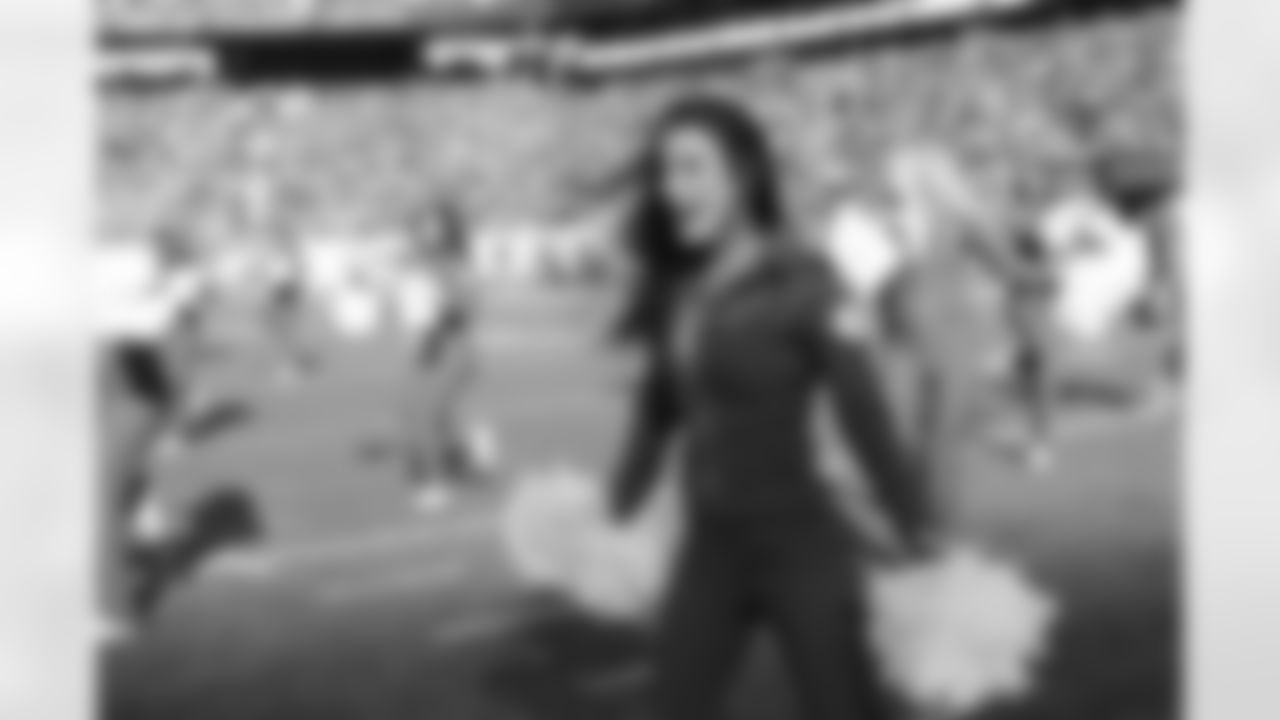 New York Jets Flight Crew: Jets vs Chiefs