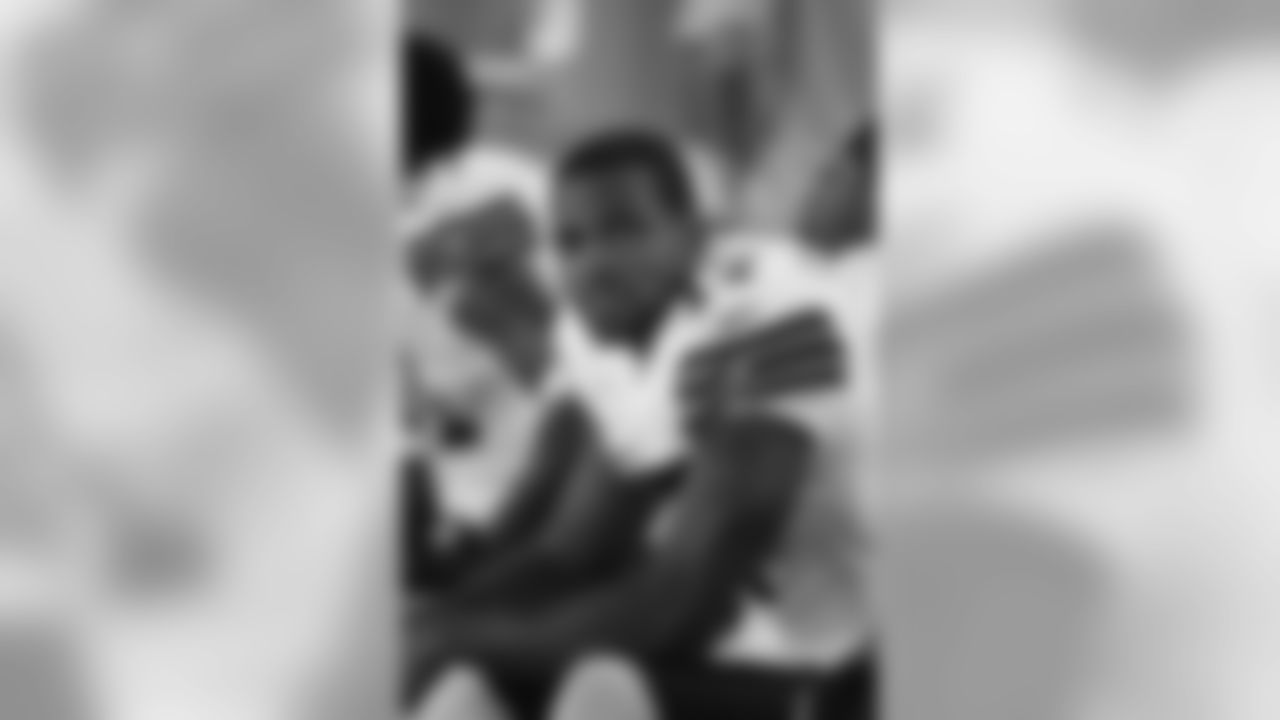 WR Braylon Edwards Photos