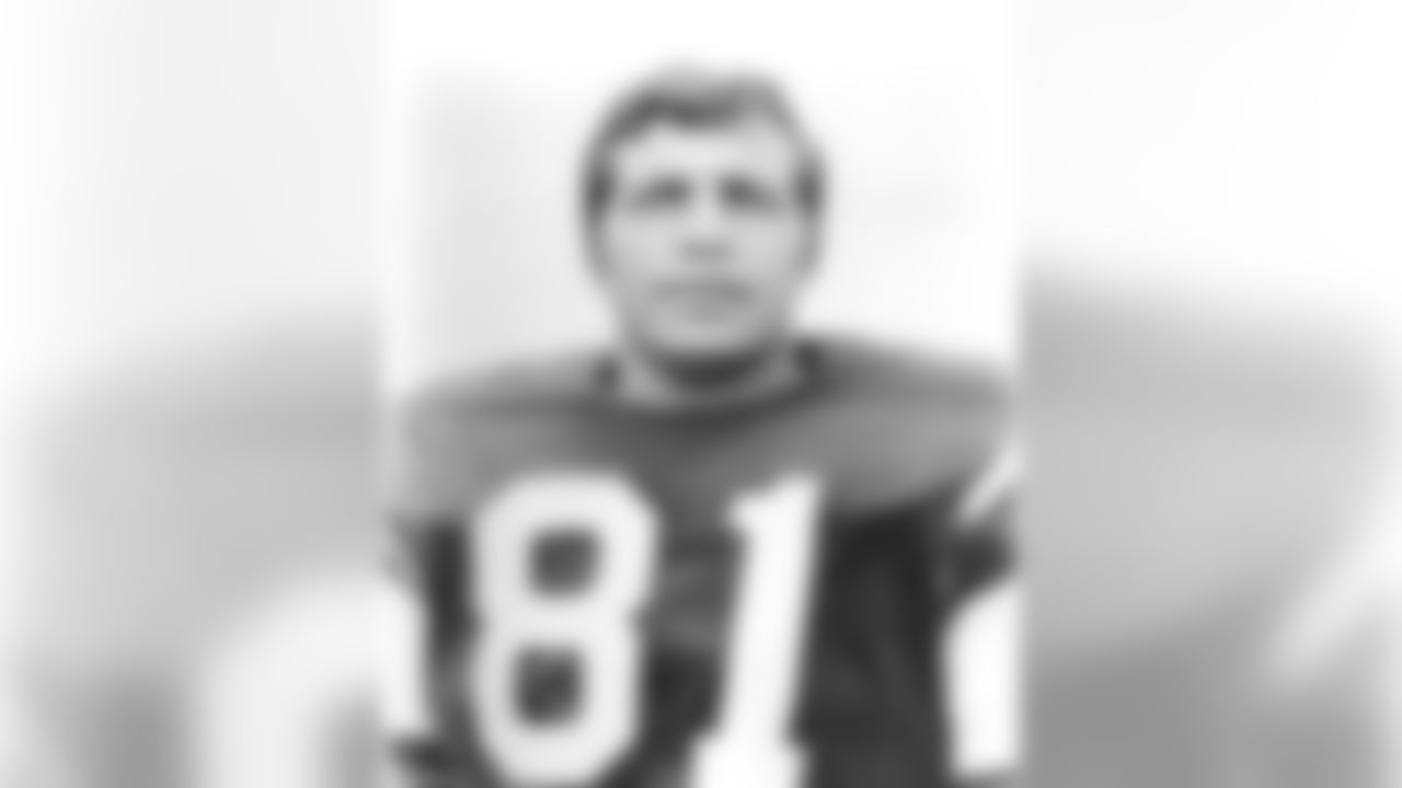 #81 DE- Gerry Philbin (1984-1972)