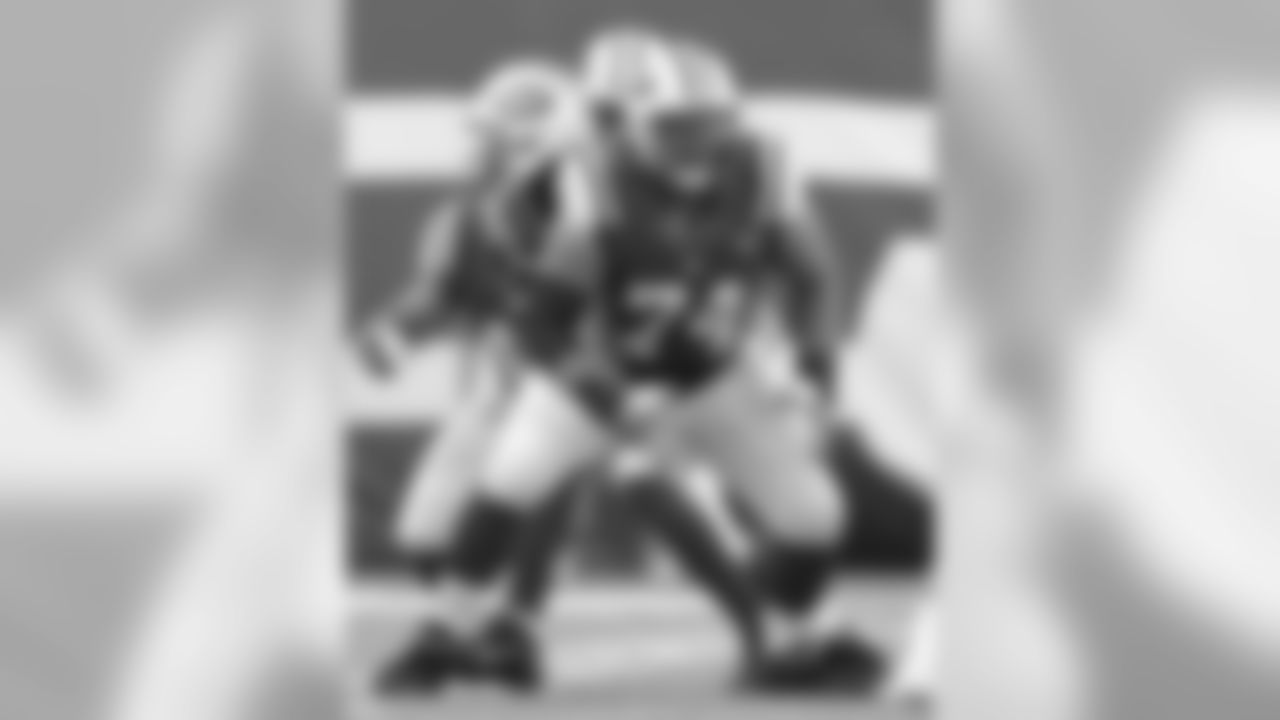 Center Nick Mangold