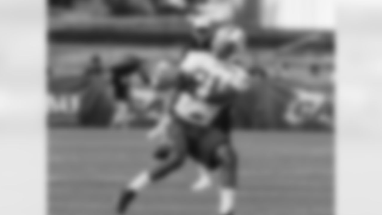 A 2014 fourth-round draft choice, WR Shaq Evans has all the tools to be a vertical threat at wide receiver and has shown flashes of his talent during the first week. The rookie dropped some balls, but has also been able to make some great plays, like a touchdown catch from fellow rookie QB Tajh Boyd.