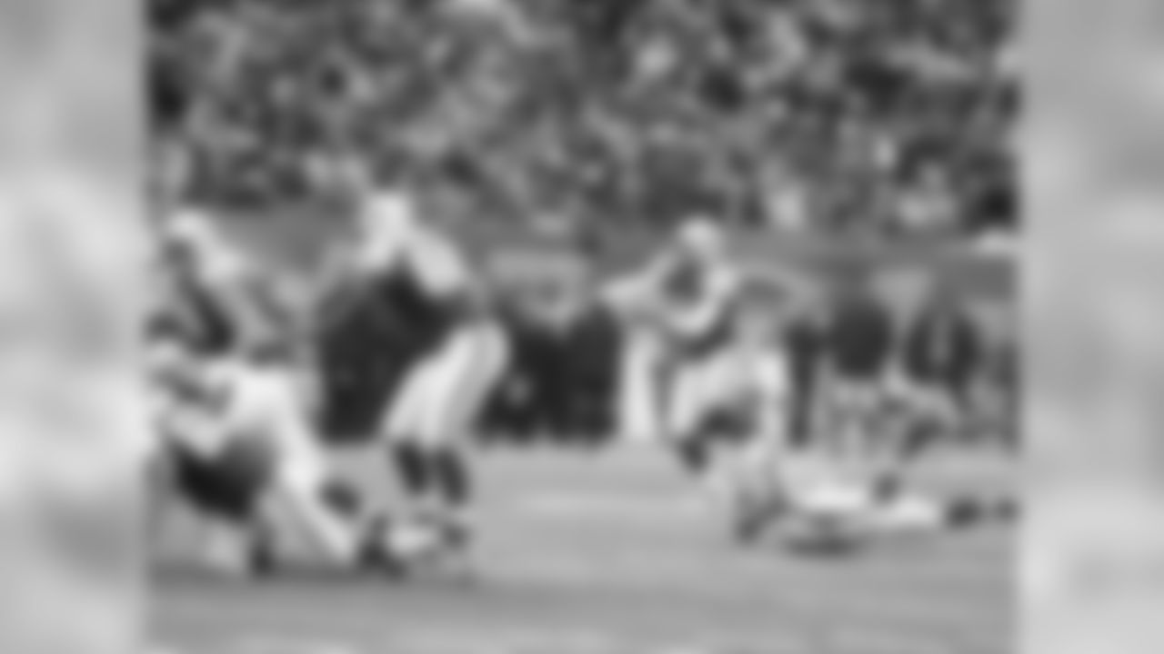 2009 Week 6 - Jets vs Bills Photos