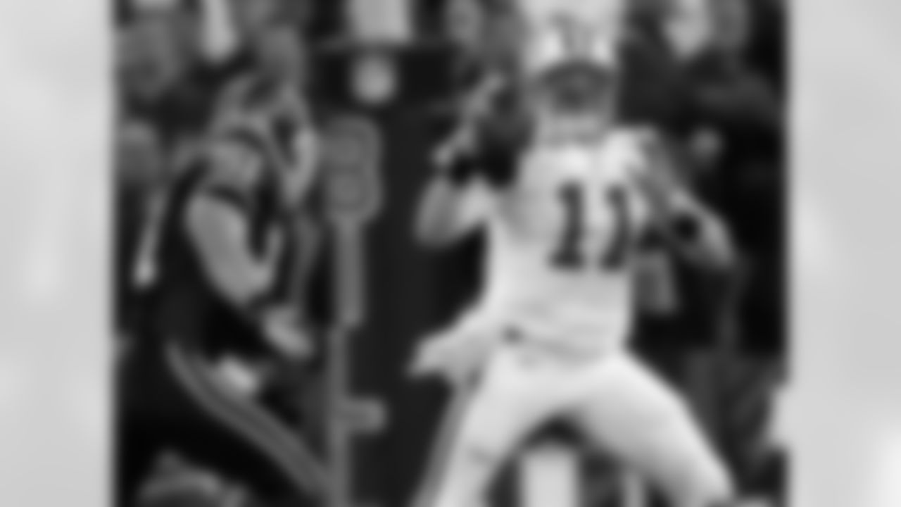 2009 Week 13 Jets at Bills Photos
