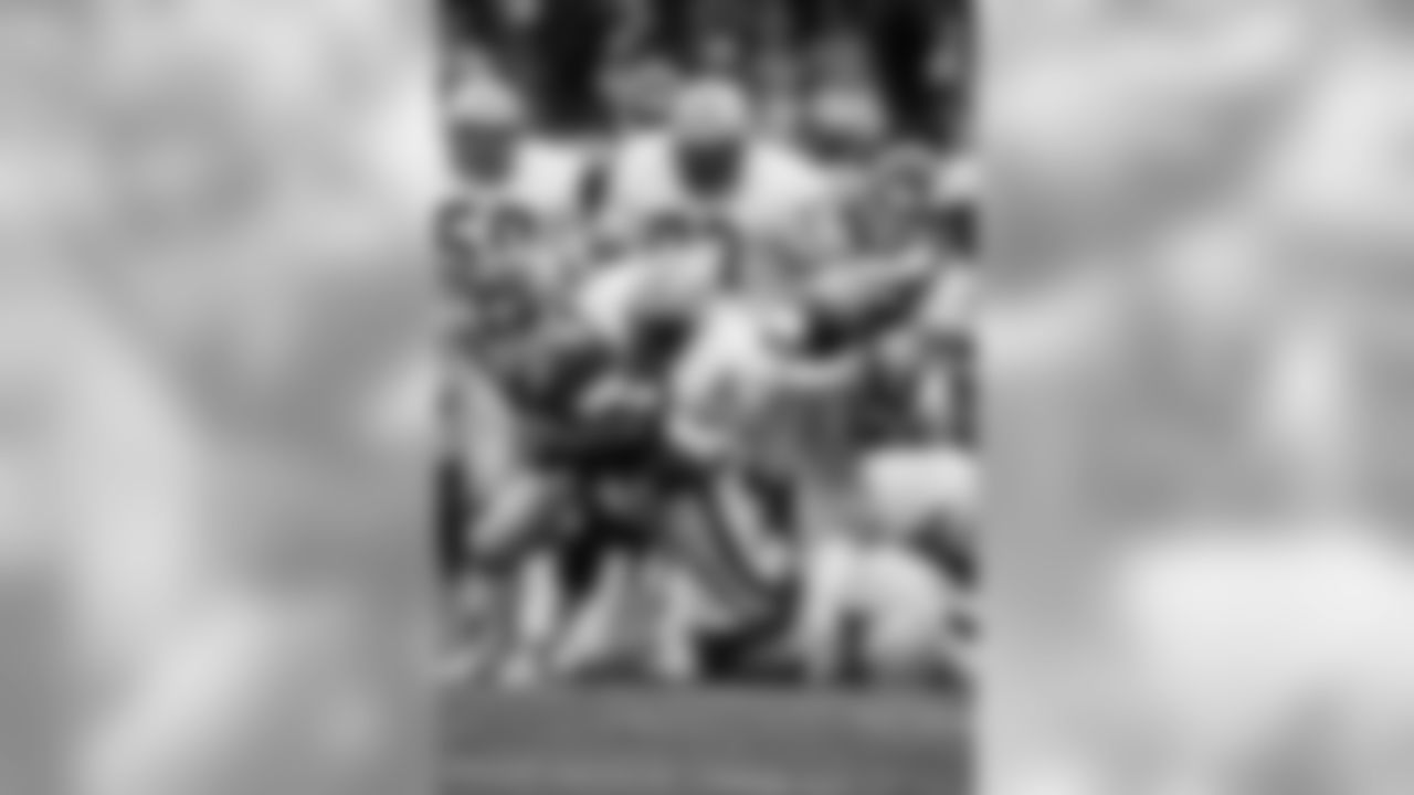 #24 RB- Freeman McNeil (1981-1992)