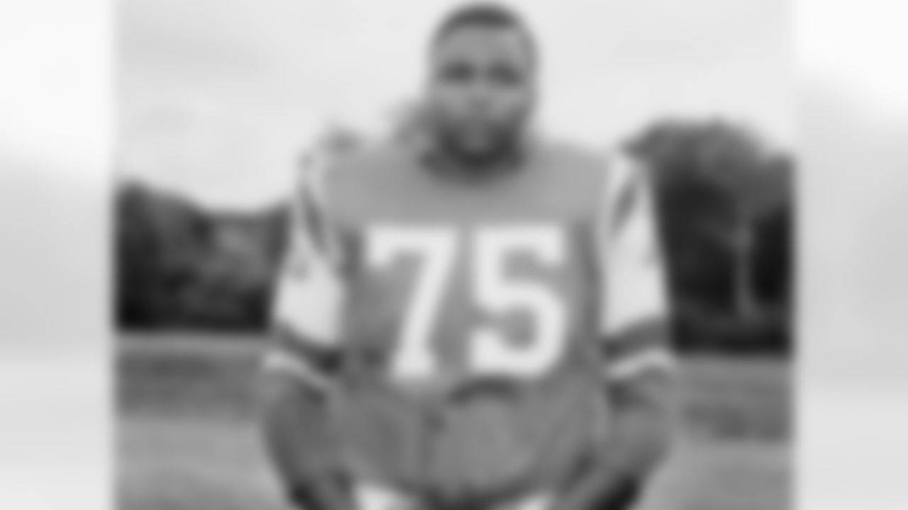 Winston Hill Photos