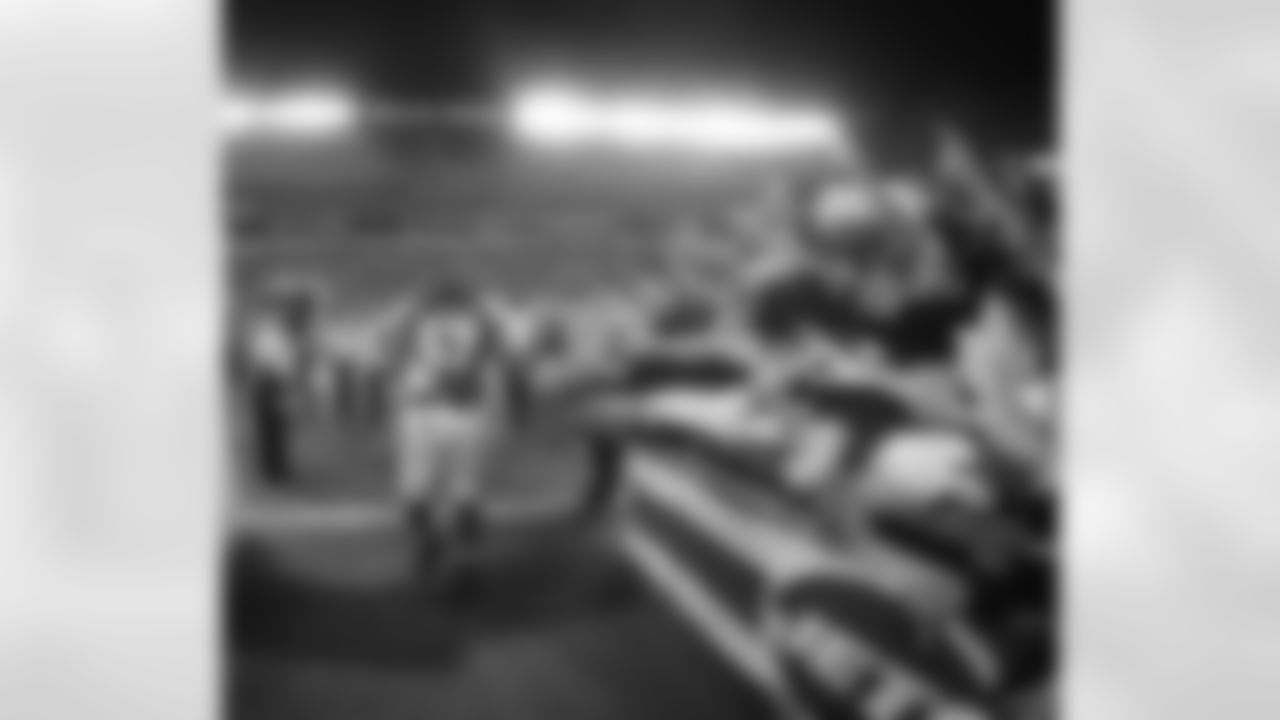 2011 Regular Season Week 6 Jets vs. Dolphins Game Photos