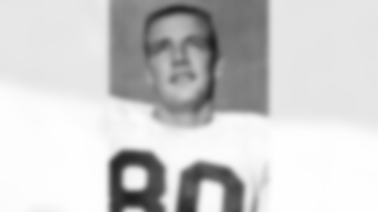 E Dave Ross
