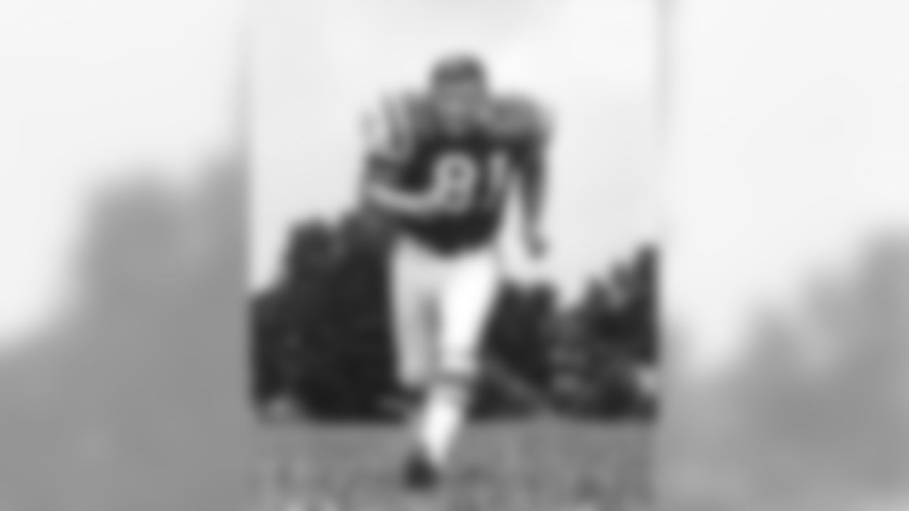 #81 DE- Gerry Philbin (1984-1972)
